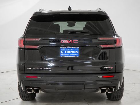 Used 2024 GMC Acadia AT4 w/ Luxury Package AWD/4WD image 8