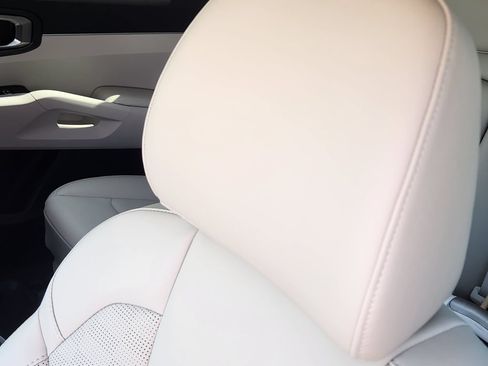 New 2026 Kia Sorento S FWD image 14