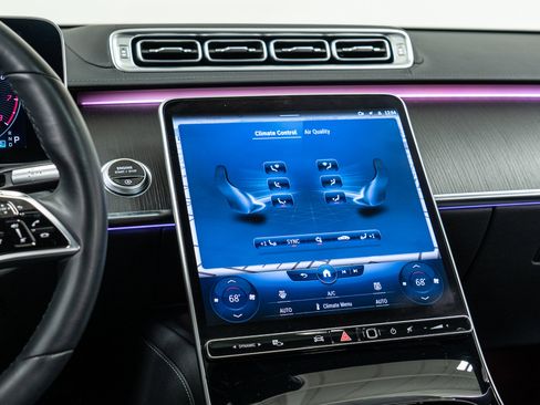 Certified 2023 Mercedes-Benz S 500 4MATIC image 19