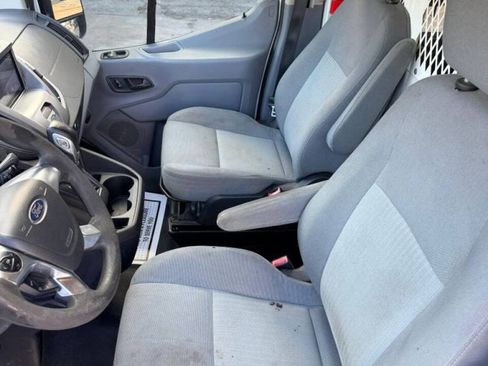 Used 2015 Ford Transit 250 130 Low Roof w/ Exterior Upgrade Package RWD image 13