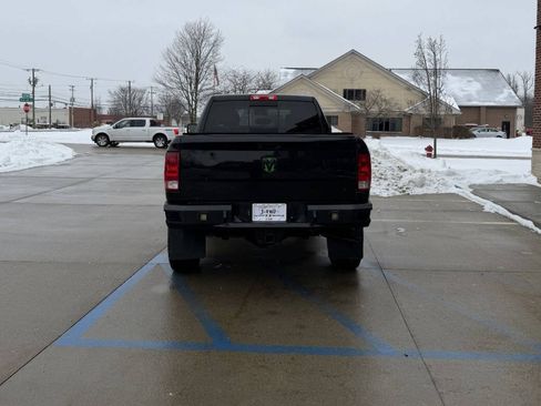 Used 2018 RAM 2500 SLT image 7