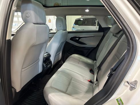 Used 2021 Land Rover Range Rover Evoque SE AWD/4WD image 41