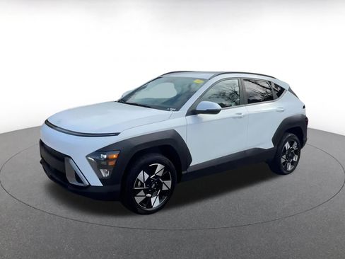 Used 2025 Hyundai Kona SEL image 8