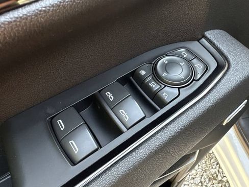 Certified 2025 GMC Sierra 2500 AT4 AWD/4WD image 24