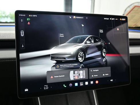 Used 2026 Tesla Model Y 2WD image 18