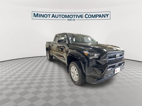 Used 2026 Toyota Tacoma SR5 AWD/4WD image 2