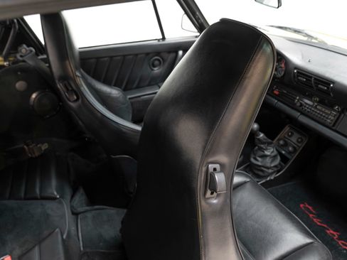 Used 1988 Porsche 911 Carrera RWD image 42