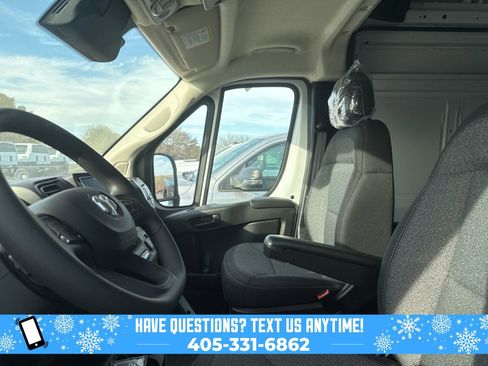 Used 2024 RAM ProMaster 2500 w/ Convenience Group image 6