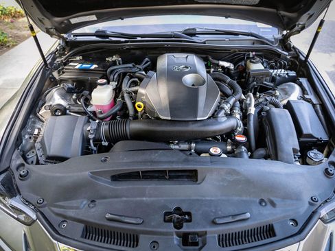 Used 2020 Lexus IS 300 w/ Premium Package RWD image 33