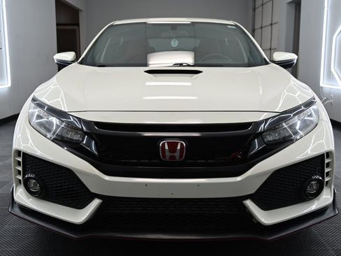 Used 2018 Honda Civic Type R image 6