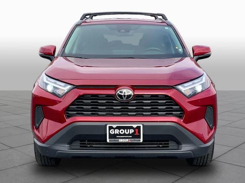 Used 2023 Toyota RAV4 XLE AWD/4WD image 4