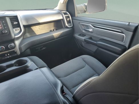 Used 2020 RAM 1500 Big Horn AWD/4WD image 10