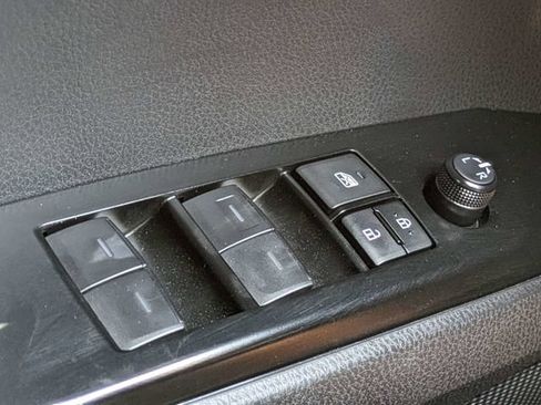 Used 2025 Toyota Camry SE w/ Multimedia Upgrade Package FWD image 27