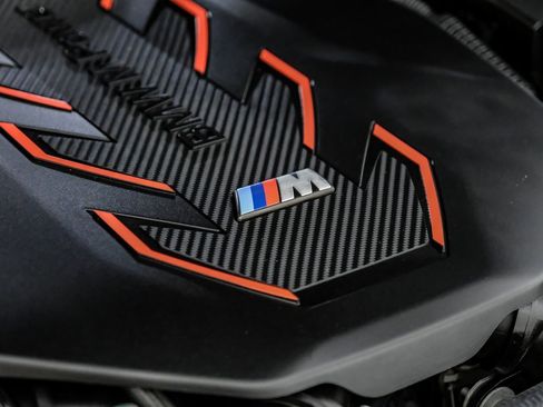 Used 2025 BMW M5 w/ Carbon Package image 56