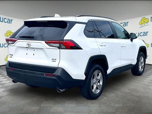 Used 2025 Toyota RAV4 XLE AWD/4WD image 6