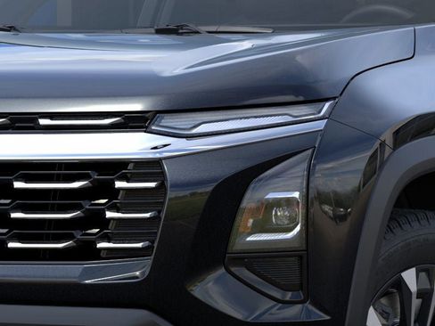 New 2025 Chevrolet Equinox LT image 10