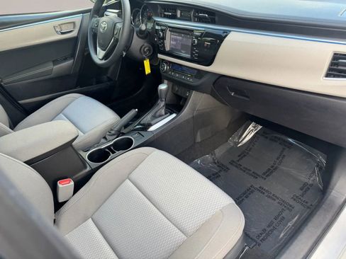 Used 2016 Toyota Corolla LE image 11