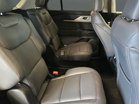 New 2026 Ford Explorer Active w/ Active Comfort Package AWD/4WD image 24