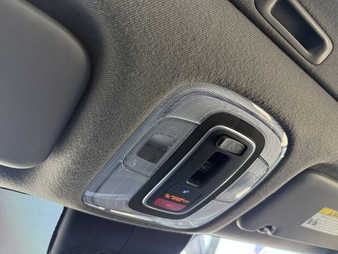 Used 2025 Hyundai Elantra SEL FWD image 20