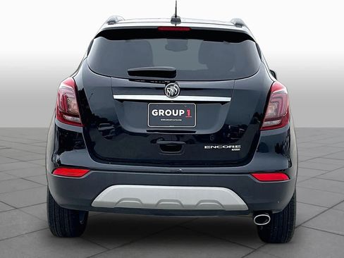 Used 2022 Buick Encore Preferred w/ Safety Package AWD/4WD image 5