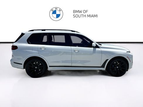 Certified 2025 BMW X7 xDrive40i w/ M Sport Package AWD/4WD image 8