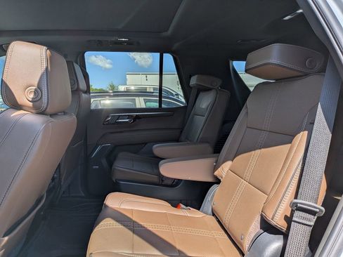 New 2026 Chevrolet Tahoe High Country AWD/4WD image 17