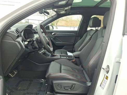 Certified 2025 Audi Q3 2.0T Premium Plus w/ Premium Plus Package image 14