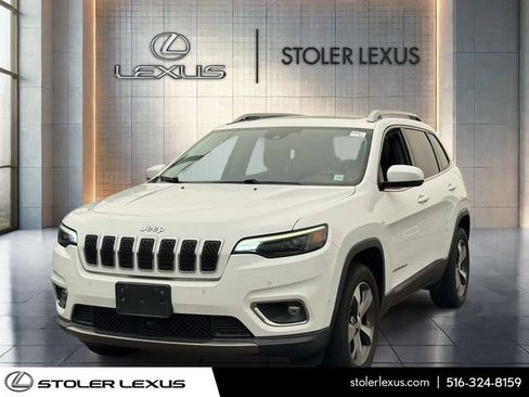 Used 2021 Jeep Cherokee Limited w/ Mopar Interior Package AWD/4WD image 3