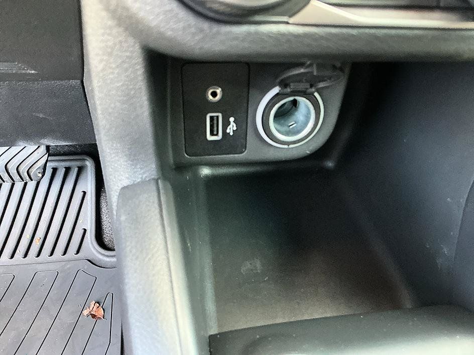 Certified 2025 Nissan Kicks Play S FWD image 20