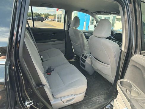 Used 2016 Honda Pilot EX image 5