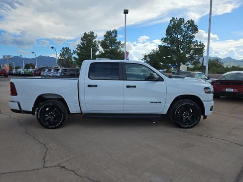 New 2026 RAM 1500 Express AWD/4WD image 4