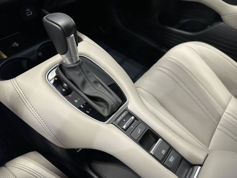 Certified 2025 Honda HR-V EX-L image 26