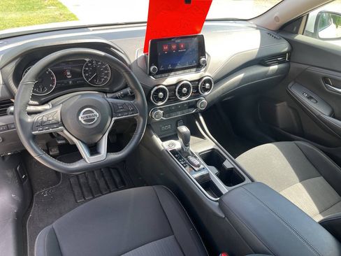 Used 2022 Nissan Sentra SV FWD image 13