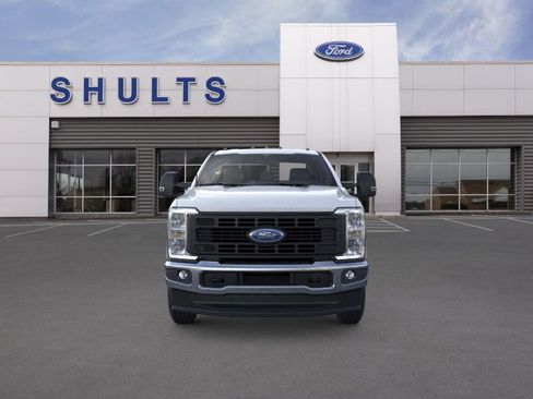 New 2026 Ford F250 XL w/ XL Chrome Package image 6