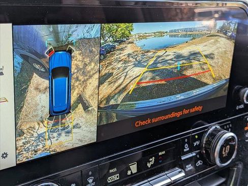 Used 2023 Toyota Highlander Platinum image 7