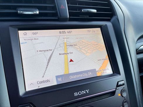 Used 2020 Ford Fusion Titanium image 32