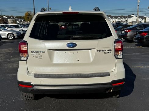 Used 2017 Subaru Forester 2.5i Premium w/ All-Weather Package image 6