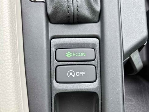 New 2025 Honda Accord SE image 12