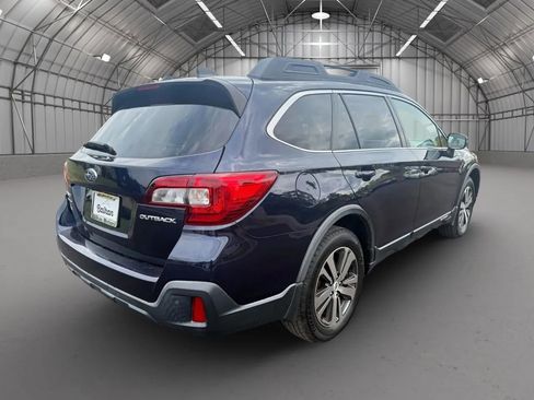 Used 2018 Subaru Outback 2.5i Limited image 6
