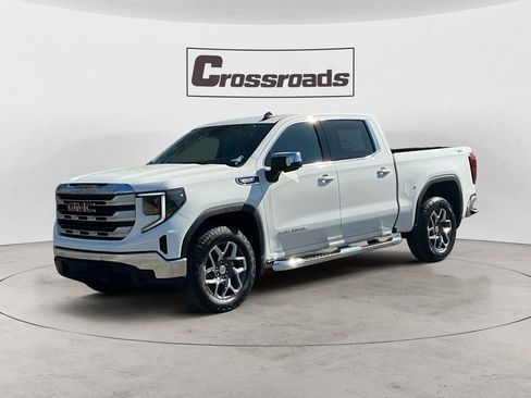 Used 2026 GMC Sierra 1500 SLE w/ X31 Off-Road Package AWD/4WD image 1
