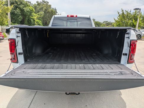 Used 2026 RAM 3500 Tradesman AWD/4WD image 11