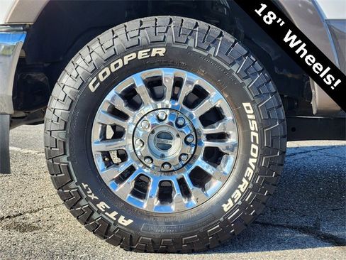 Used 2020 Ford F250 Lariat w/ Chrome Package image 10