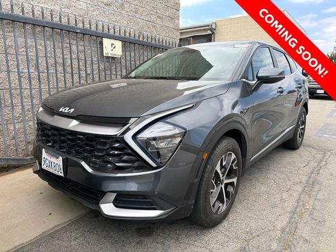 Used 2023 Kia Sportage EX FWD image 3