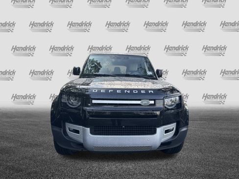 Used 2023 Land Rover Defender 130 SE AWD/4WD image 3
