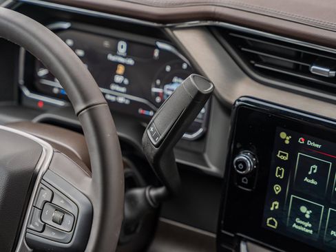 Used 2025 GMC Sierra 3500 Denali w/ Denali Reserve Package image 48