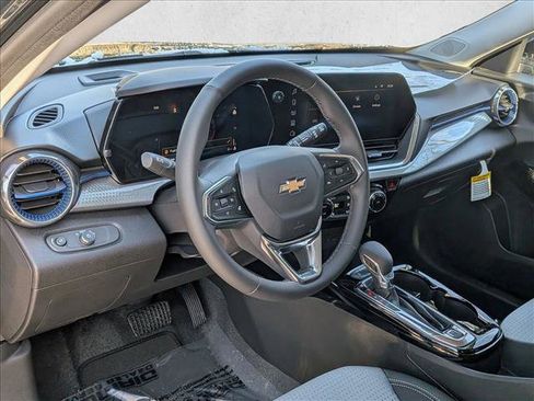 New 2026 Chevrolet Trax LT w/ Driver Confidence Package image 3