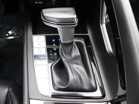 Used 2024 Hyundai Elantra Limited image 43