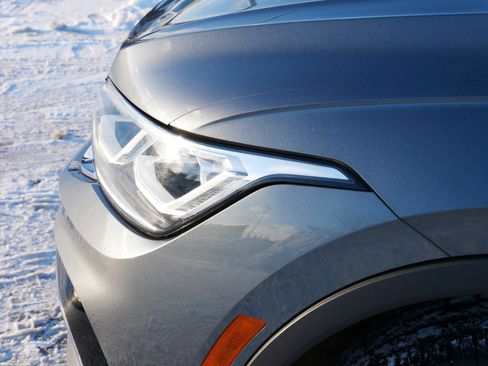 Used 2024 Volkswagen Tiguan SEL R-Line image 16