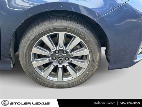 Used 2020 Toyota Sienna XLE image 10