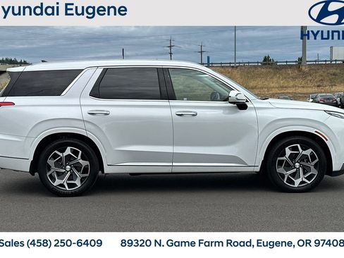 Used 2021 Hyundai Palisade Calligraphy w/ Winter Package AWD/4WD image 2